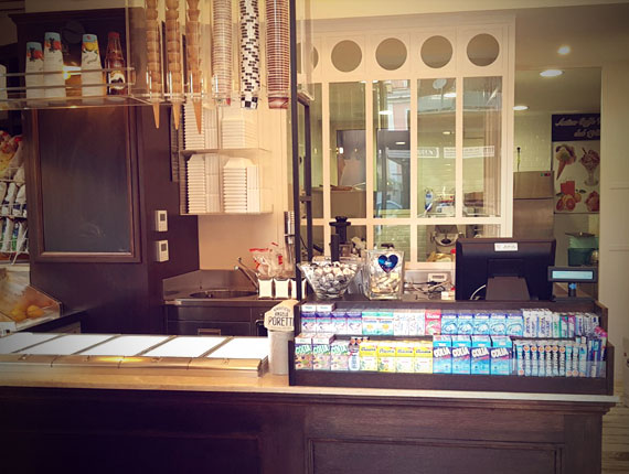 Dettaglio della cassa di Vignola Bistrot