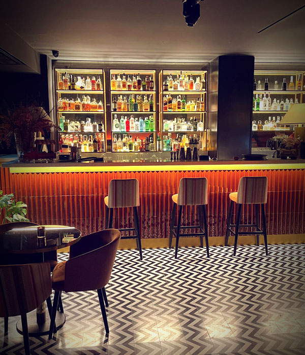 Arredo per il ristorante <strong>Vulcano</strong> a Roma