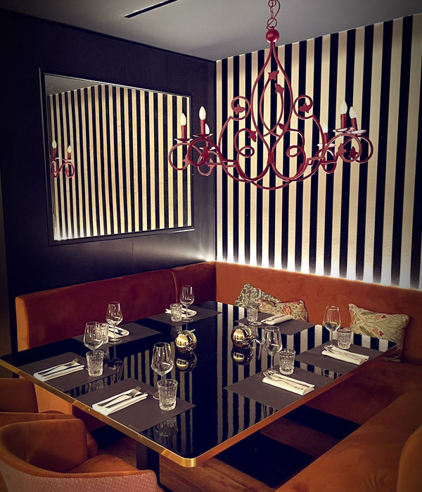 Arredo per il ristorante <strong>Vulcano</strong> a Roma