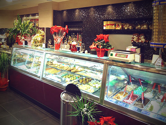 Arredamento gelateria/pasticceria per Caffè Valentini