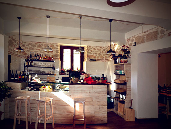 Realizzazione arredamento ristorante per Terrae Madre